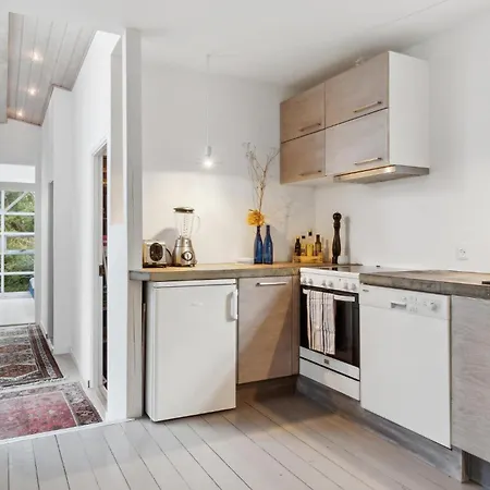 Stunning In With Kitchen