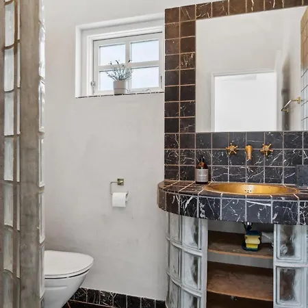 Stunning In With Kitchen