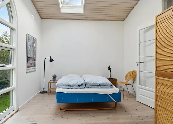 Semesterbostad Stunning In With Kitchen Melby